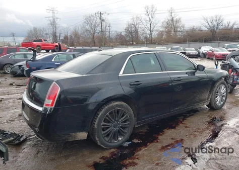 2014 Chrysler 300 z USA, uszkodzony, nr VIN 2C3CCARG6EH374503